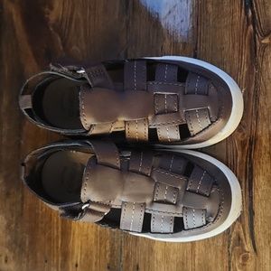Size 9 OshKosh B'gosh boys dress sandals